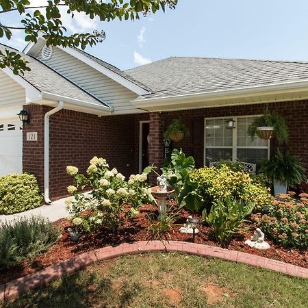 Villa Rockett! Your Sweet Home Away From Home! Huntsville Dış mekan fotoğraf