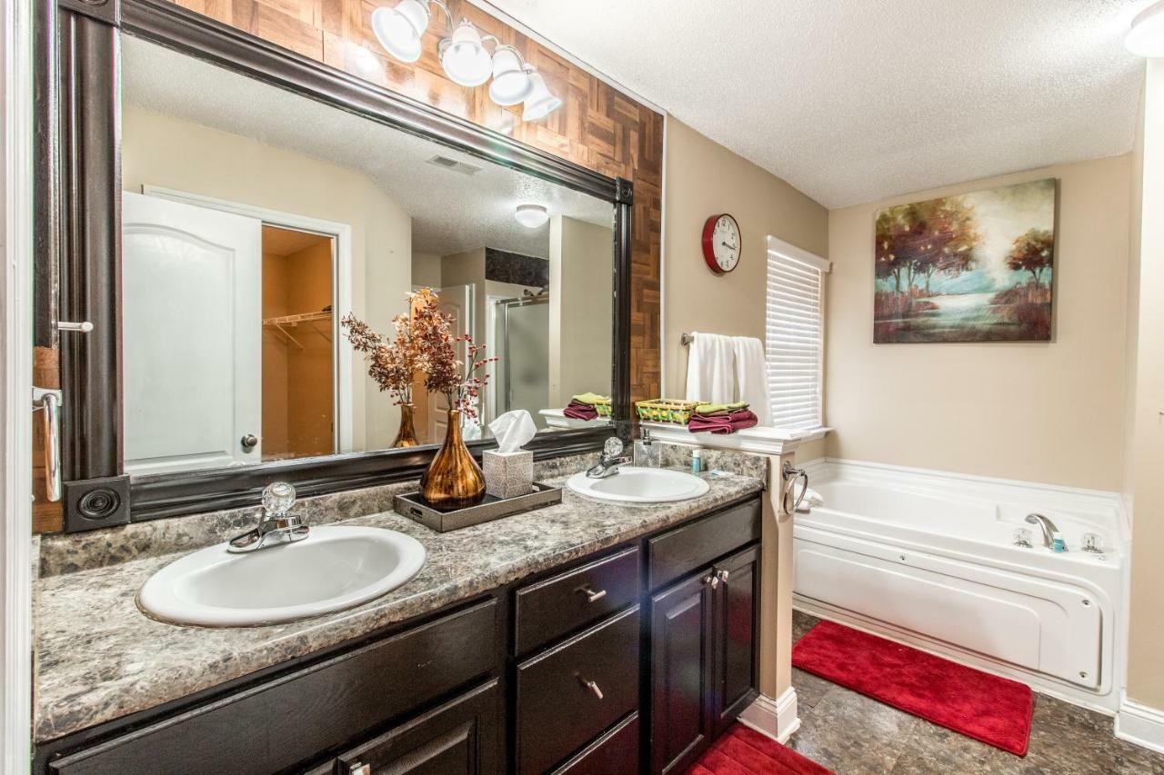 Villa Rockett! Your Sweet Home Away From Home! Huntsville Dış mekan fotoğraf